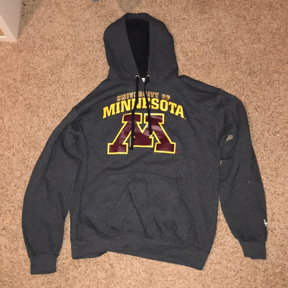 University of Minnesota size medium